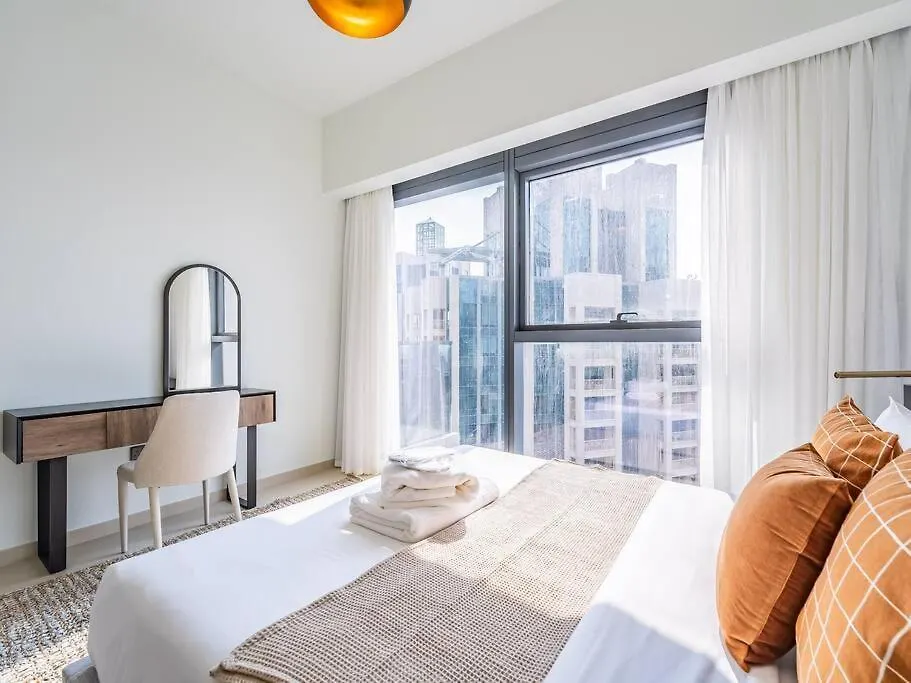 Charming Skyline View From This Fancy Downtown Apt Dubai Apartment
